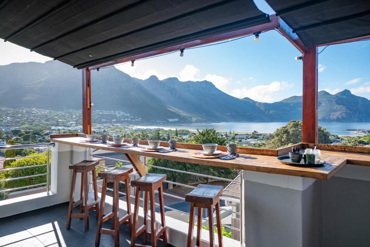 Hout & About Guest House Hout Bay Exteriör bild