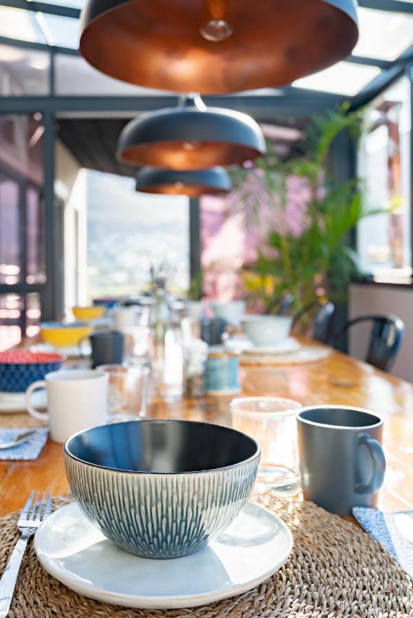 Hout & About Guest House Hout Bay Exteriör bild