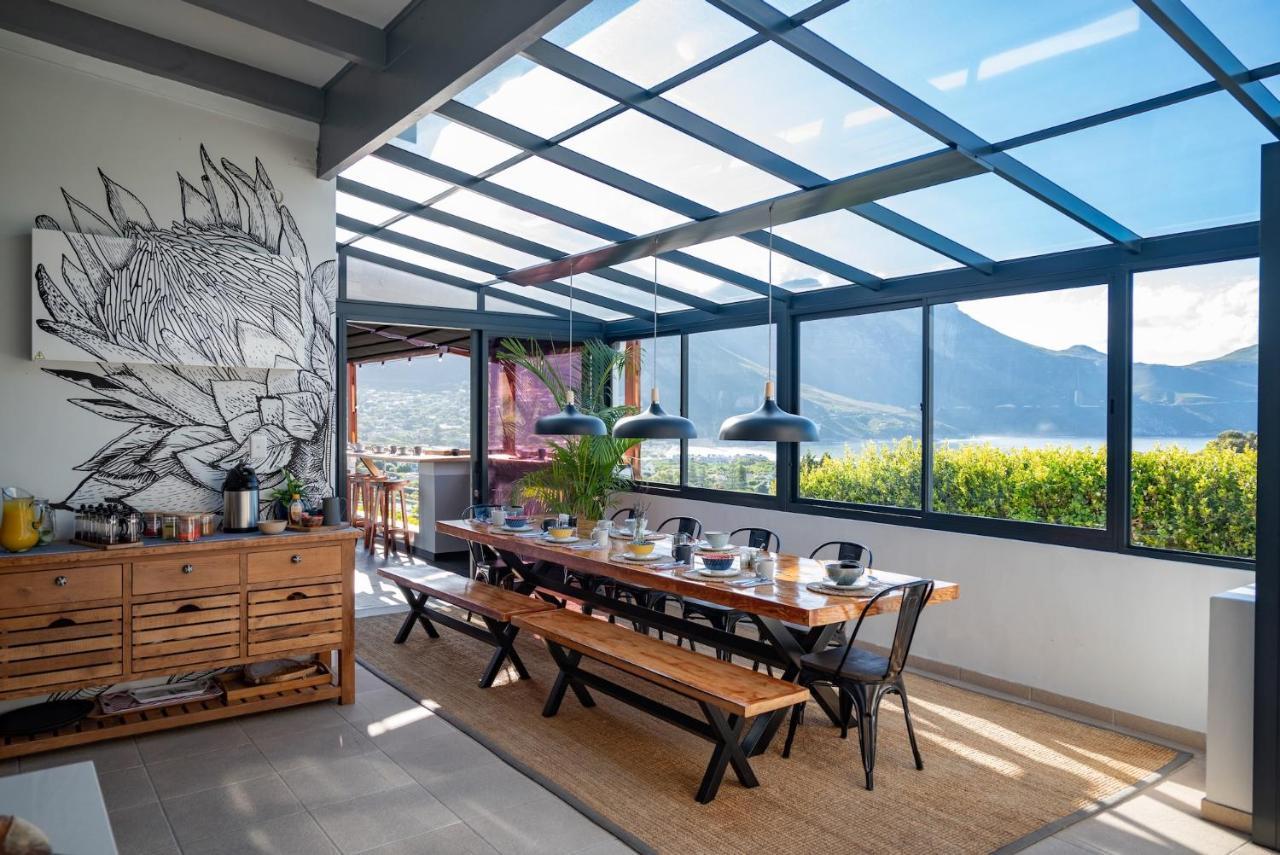 Hout & About Guest House Hout Bay Exteriör bild